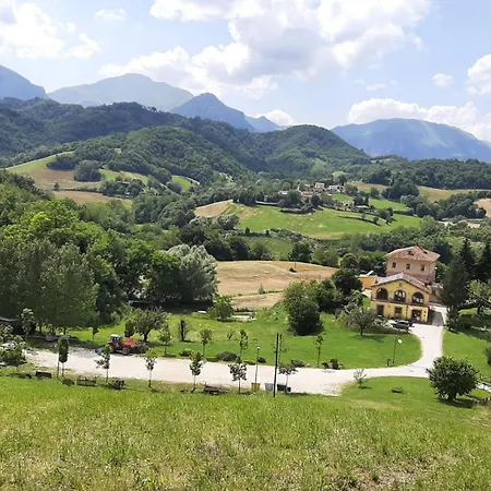 Antica Corte * Montatteglia